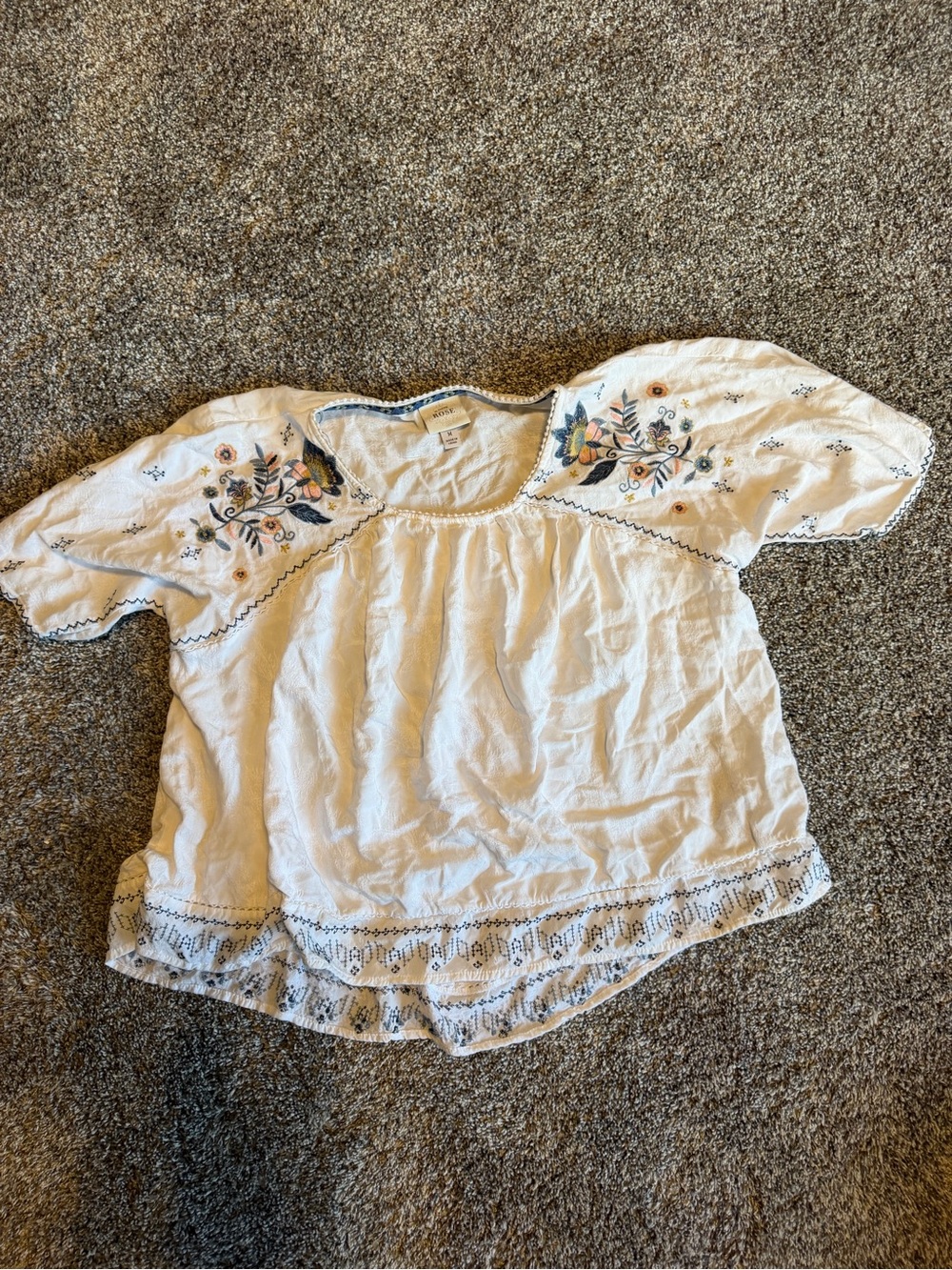 Knox Rose White Embroidered Short Sleeve Peasant Blouse